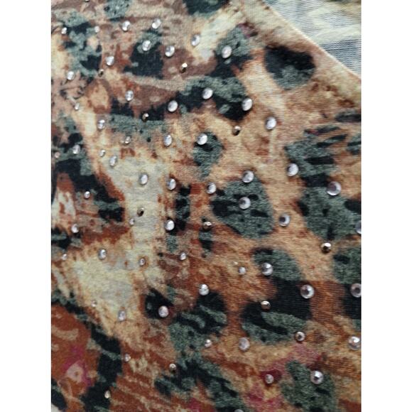 Catherines Size 18/20W (1X) Brown Animal Abstract Embellished Asymmetric Hem Top - Picture 3 of 6
